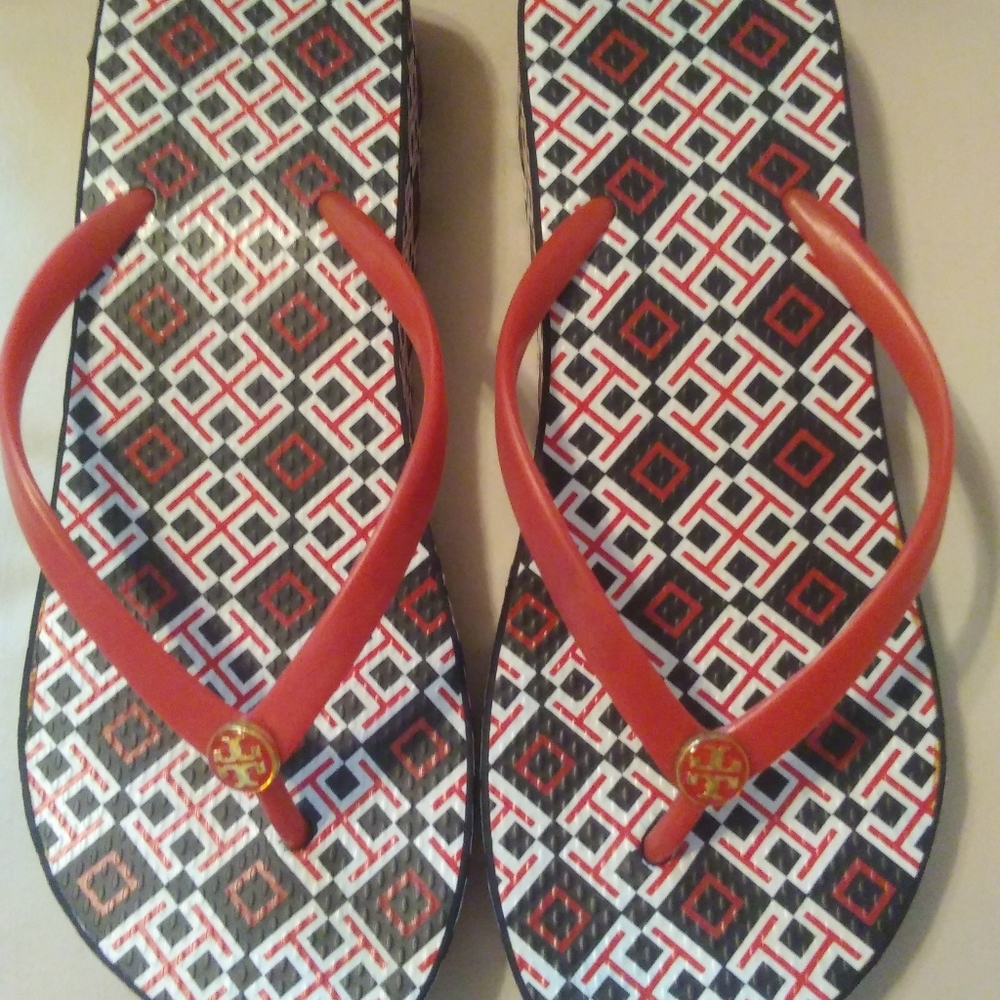 Tory Burch Wedge flip flops. (Authentic)